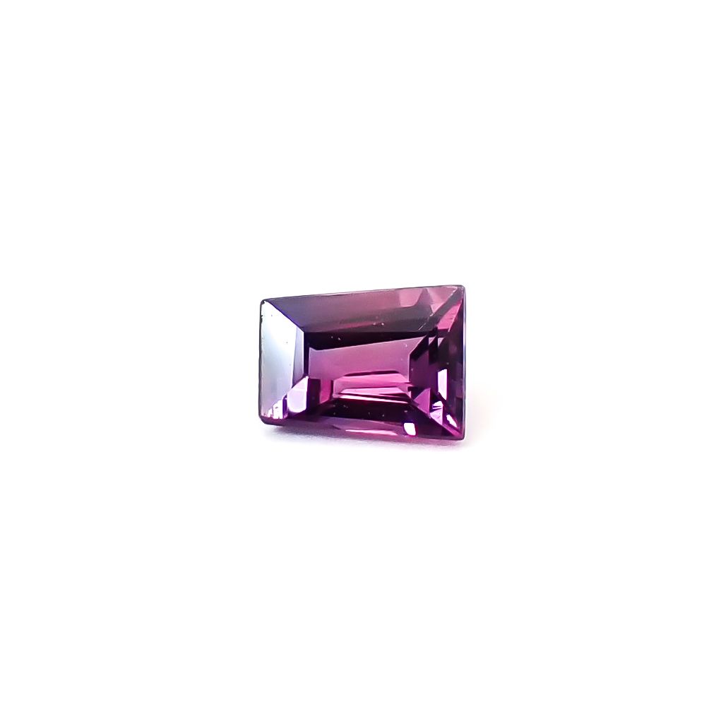ウィンザーサファイア タンザニア・ウィンザー産 0.14ct / 3.3x2.6mm前後 [260532137]
