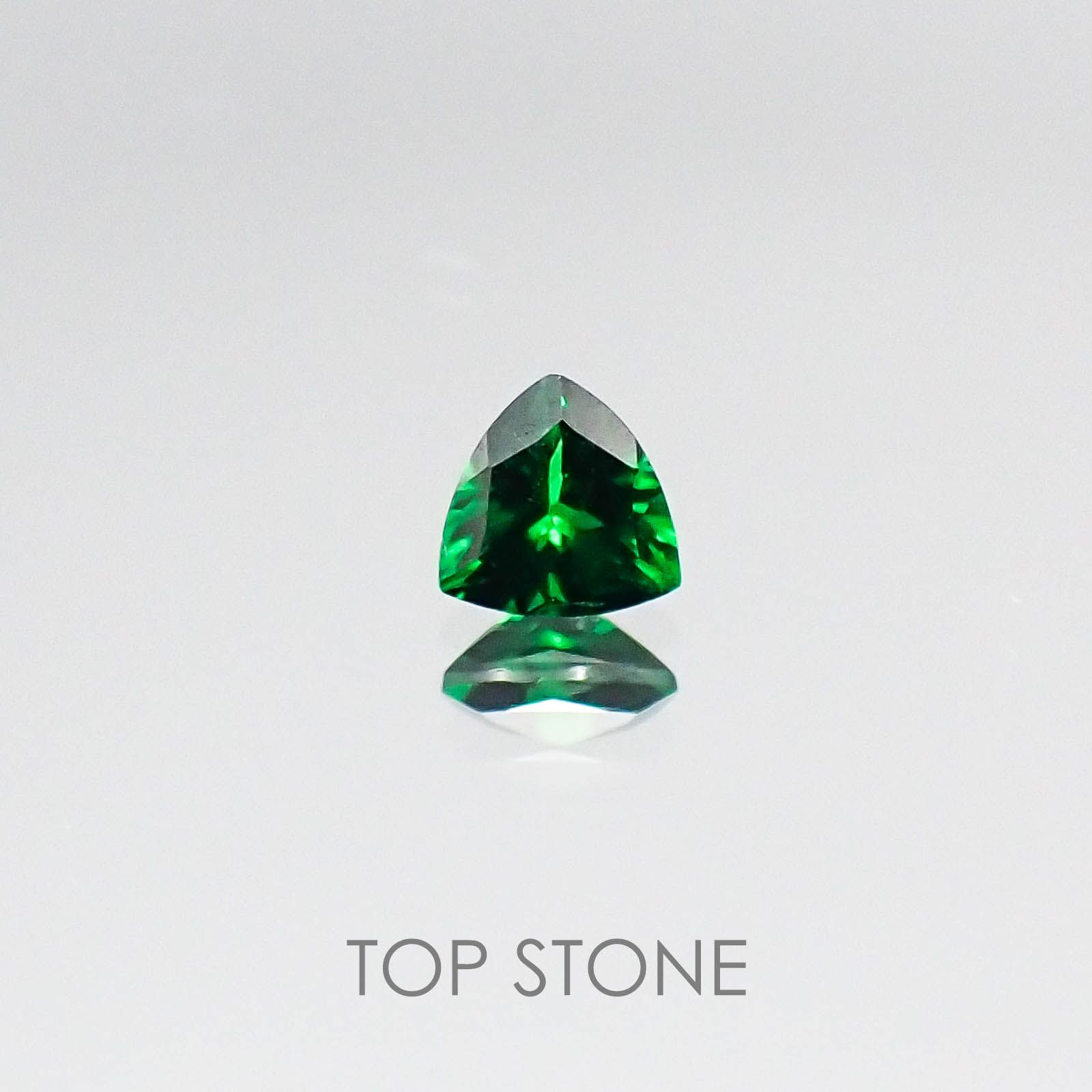 ツァボライト タンザニア産 ルース 0.24ct[20073747]4×4mm前後