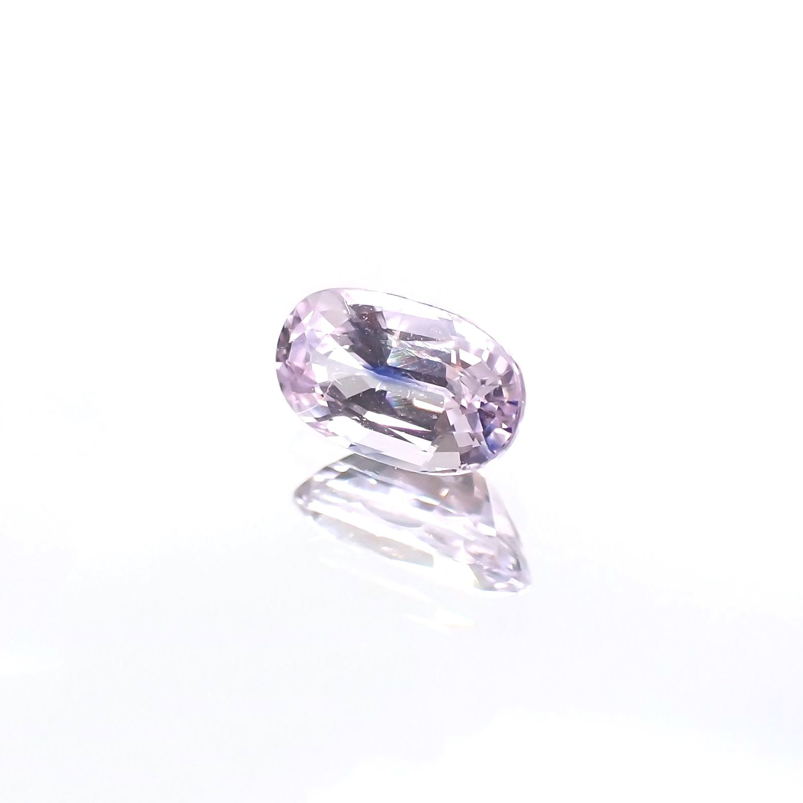 ラベンダーサファイア(宝石名サファイア) マダガスカル/スリランカ産 0.69ct 識別済[210812505]6.5×3.8mm前後