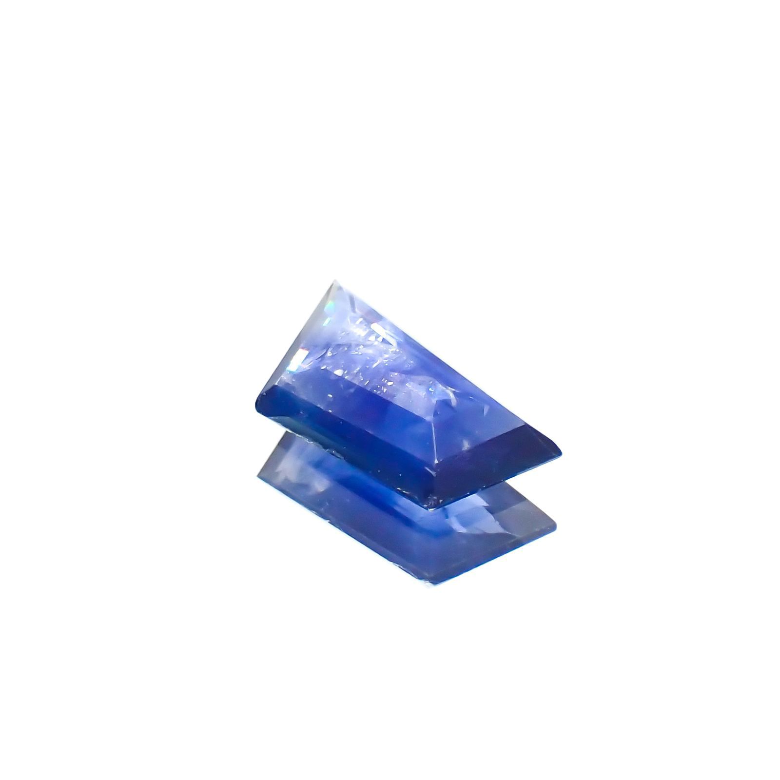 ◇カスタムカット◇サファイア(宝石名サファイア) マダガスカル産 0.98ct 識別済[210813191]9.3×5.4mm前後