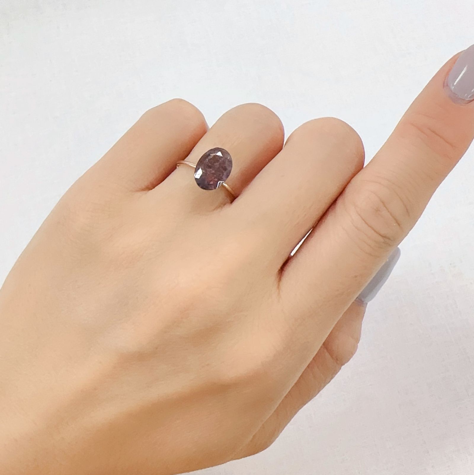 ブラッドショットアイオライト インド産 1.97ct[230923347]10.5x7.5mm前後