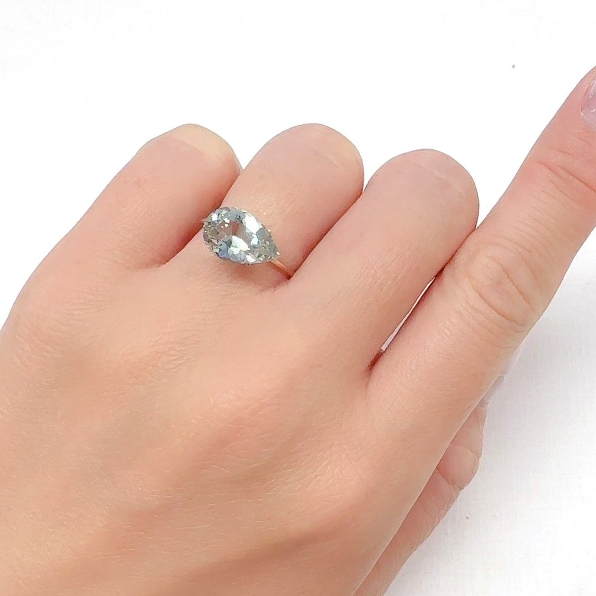 オリゴクレース(宝石名オリゴクレース)ケニア産 2.53ct 識別済[240628004]11.6x7.9mm前後