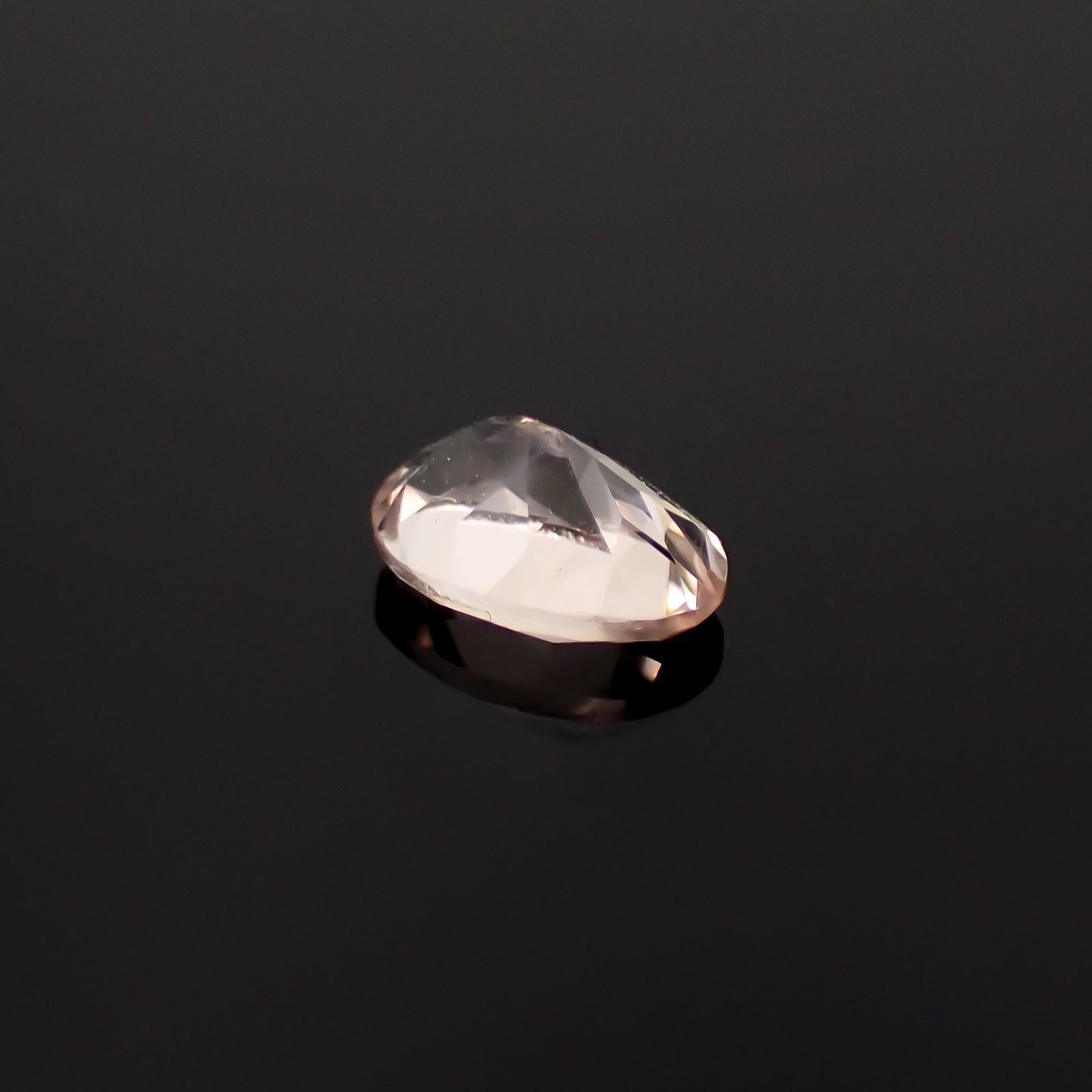 モルガナイト(宝石名モルガナイト)ナイジェリア産 0.73ct 識別済[230321164]7.2x4.9mm前後