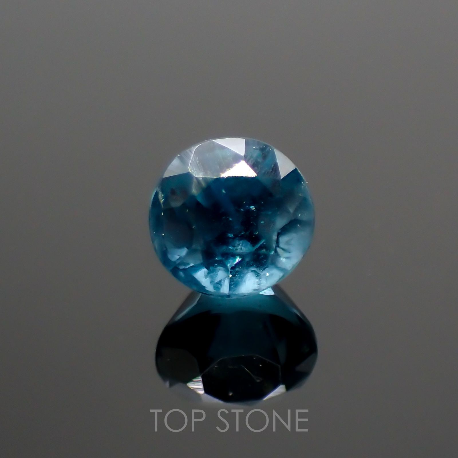 オーシャンブルーカイヤナイト(宝石名カイヤナイト) インド・オリッサ州産 0.24ct 識別済[210812358]3.2×3.2mm前後