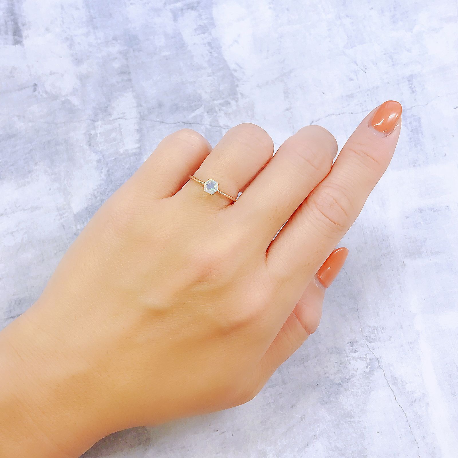 ◇ヘキサゴンカット◇エチオピアオパール エチオピア産 0.27ct[221018438]4.4x4.3mm前後