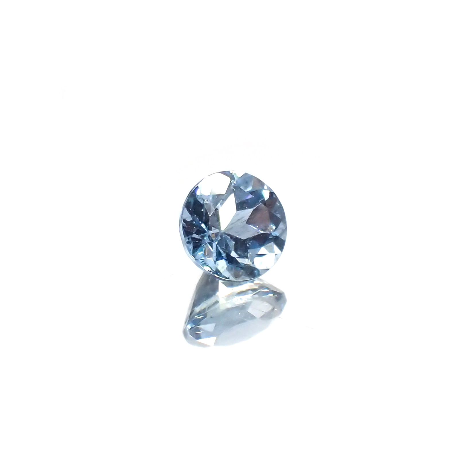 サンタマリアアクアマリン(宝石名アクアマリン) ブラジル産 0.43ct 識別済[210611403]4.8×4.8mm前後