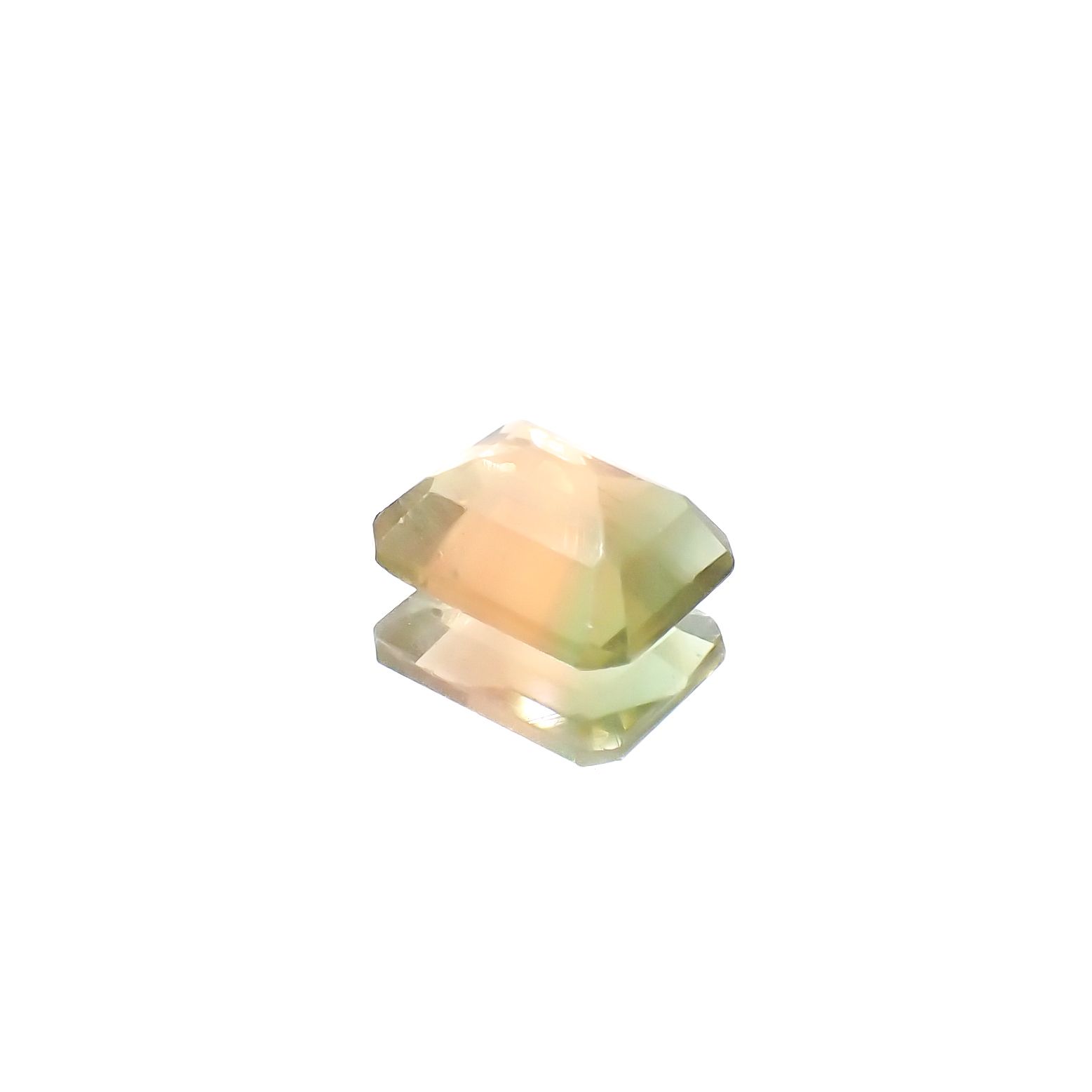 パーティカラーフローライト フルオレッセンス ブラジル産 3.44ct[240326908]9.7x7.8mm前後