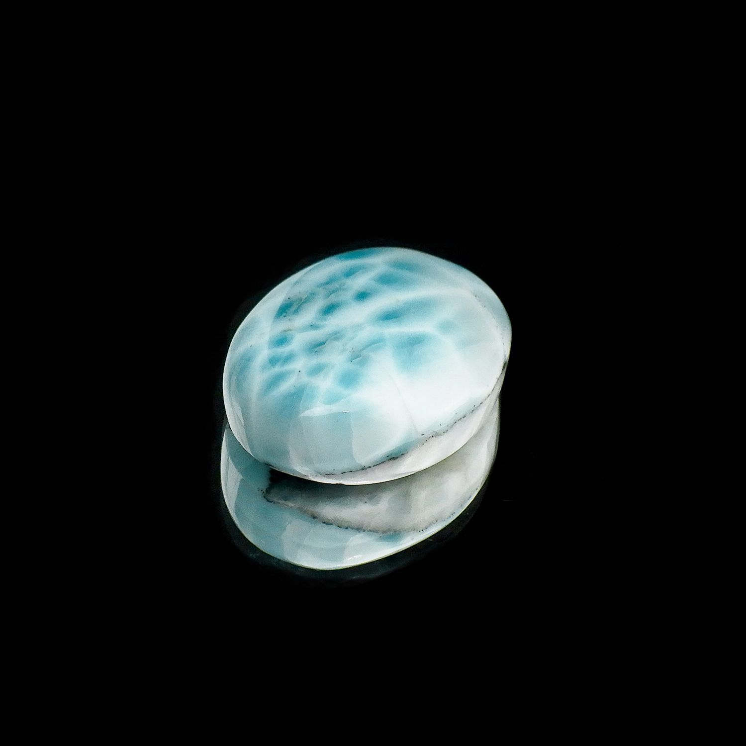 ラリマー(宝石名ブルー・ペクトライト) ドミニカ共和国産 24.88ct 識別済[240212103]23.2×16.5mm前後