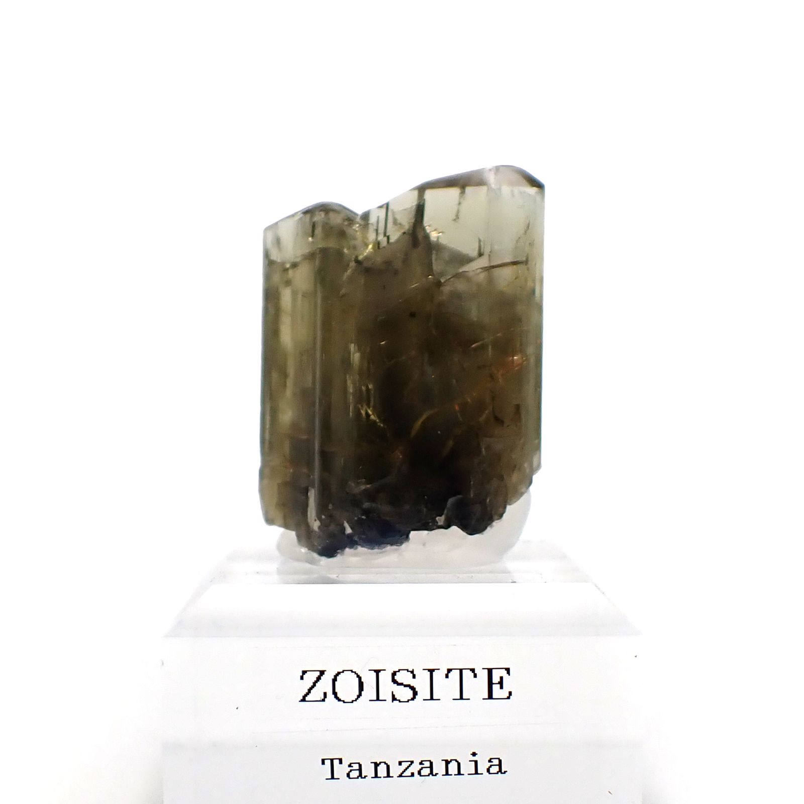 ゾイサイト原石 タンザニア産 アクリル台座付き 191.64ct(38.32g) / 16.5x25.2x35mm前後 [260632371]