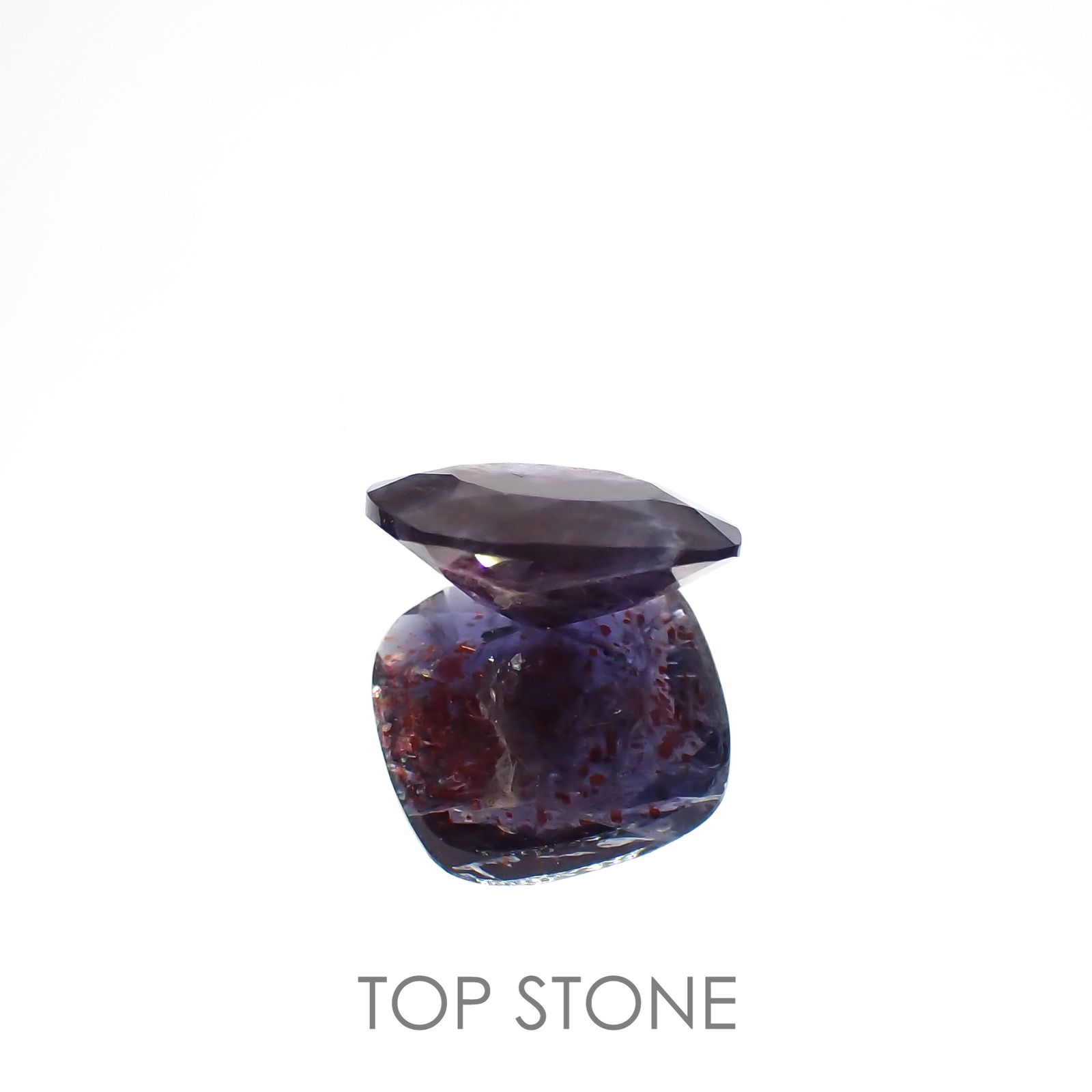 ブラッドショットアイオライト インド産 2.54ct[221219648]10.1x10.1mm前後