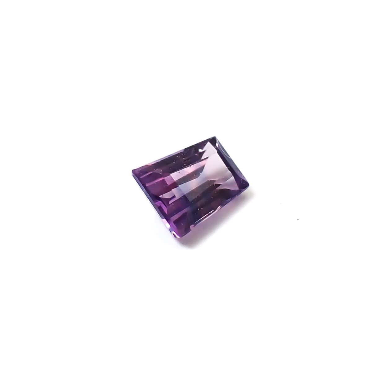 ウィンザーサファイア タンザニア・ウィンザー産 0.11ct / 3.1x2.3mm前後 [260532142]