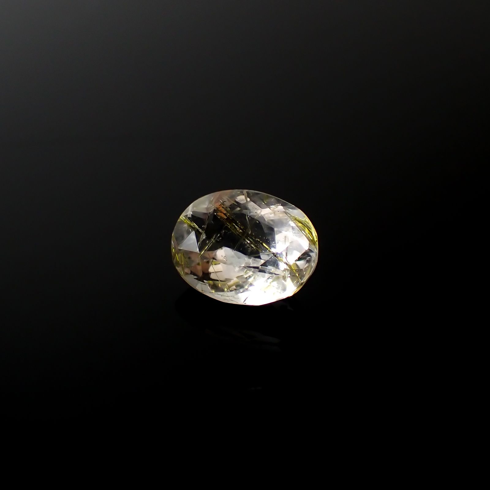 エピドートインクォーツ ブラジル産 2.81ct[240427290]10.7x8.2mm前後
