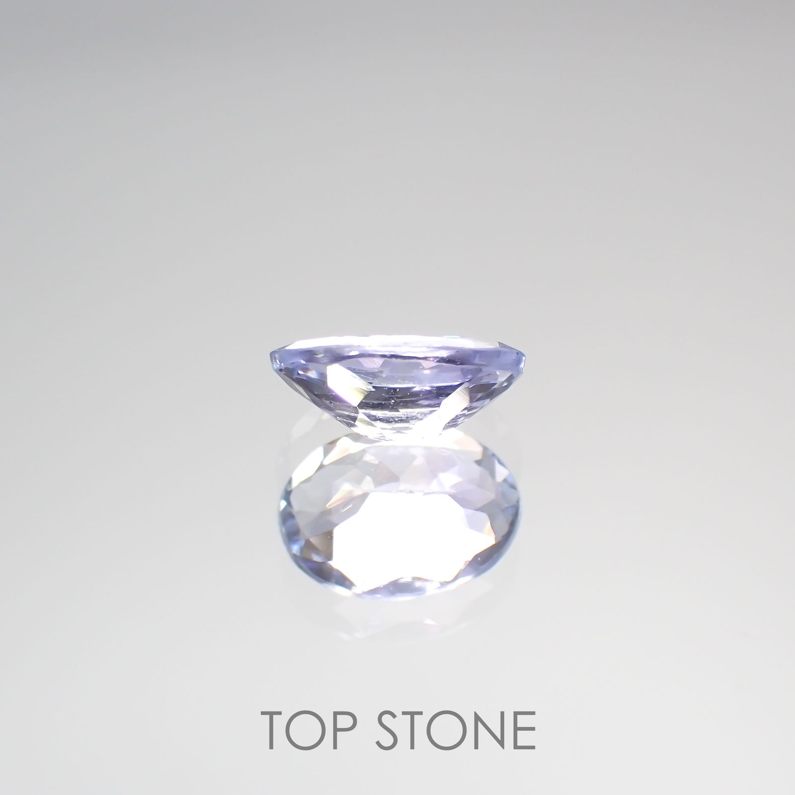 バイカラータンザナイト(ゾイサイト) タンザニア産 ルース 0.74ct[210812642]7.2×5.1mm前後