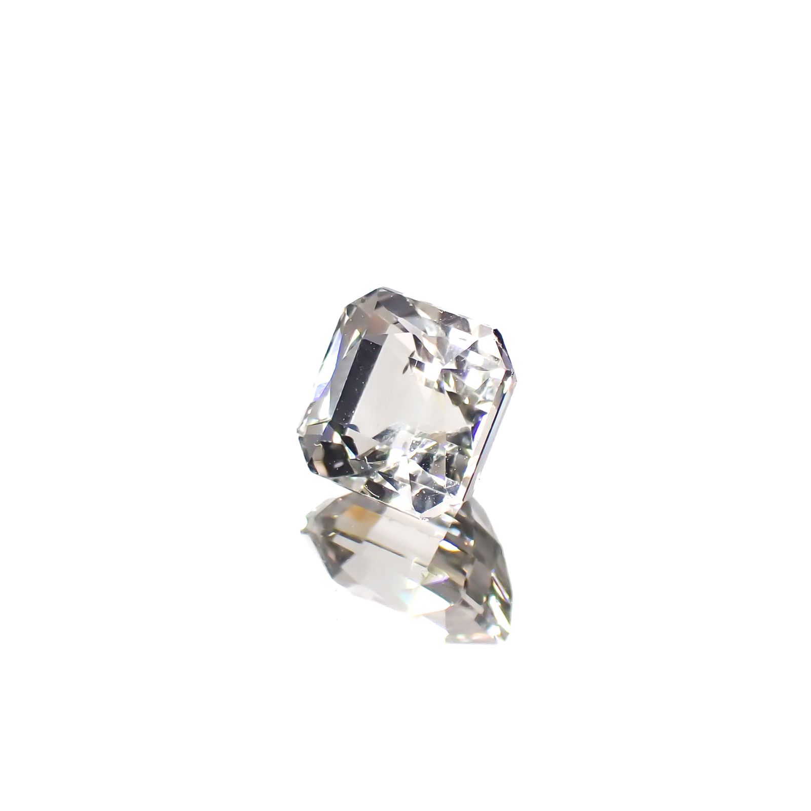 シルバーアパタイト フルオレッセンス アフリカ産 1.37ct[240928961]5.9x5.9mm前後