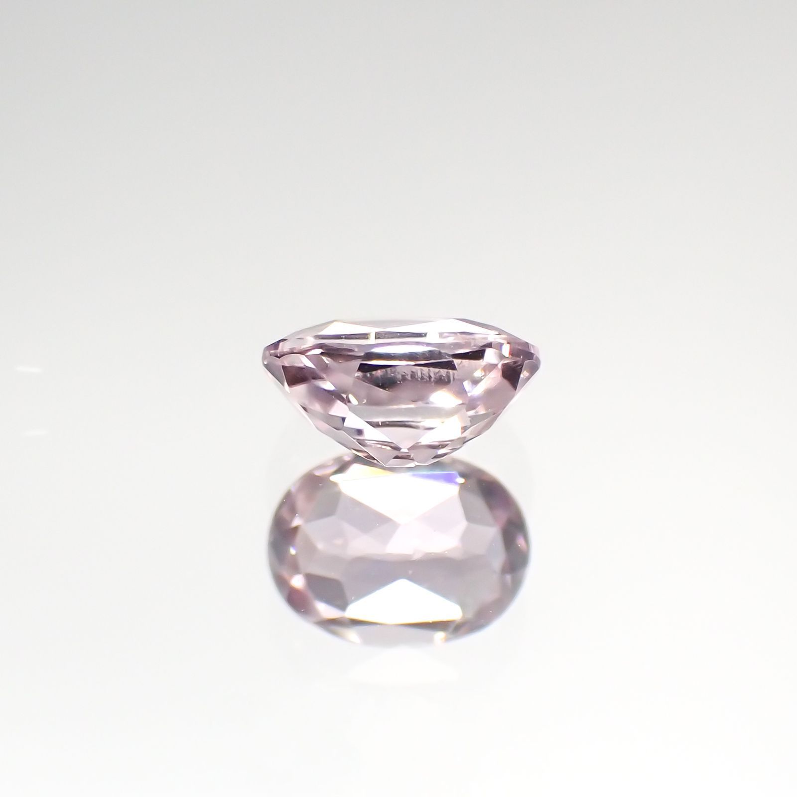 ピンクダイアスポア(宝石名ダイアスポア) アフガニスタン産 0.48ct 識別済[210912432]5.6×4mm前後