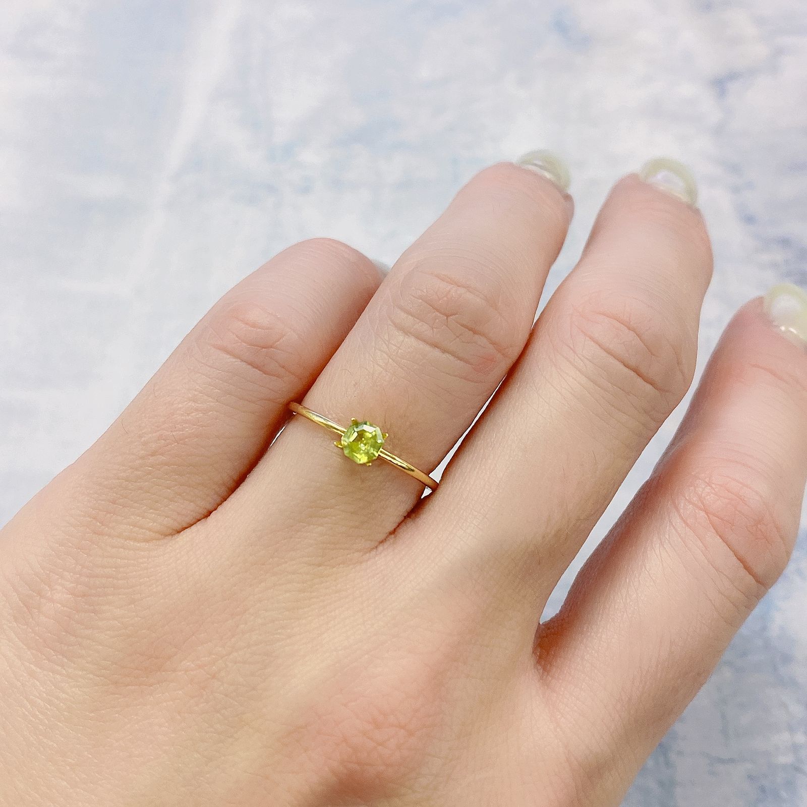 ◇オクタゴンカット◇スフェーン(宝石名スフェーン) マダガスカル産 0.28ct 識別済[21019424]3.9×4mm前後