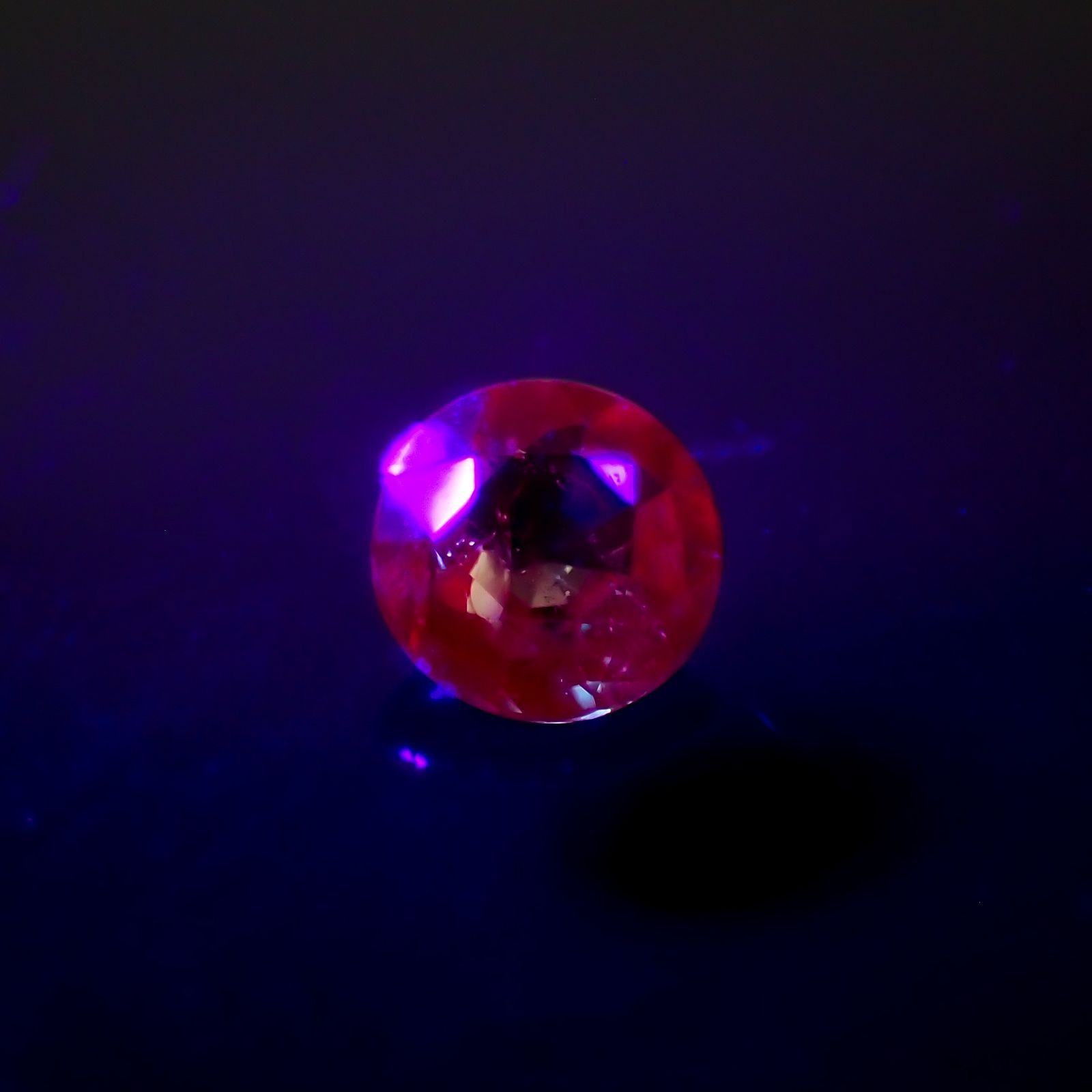 アレキサンドライト(宝石名アレキサンドライト) ブラジル産 0.15ct 識別済[20095536]3.4×3.3mm前後