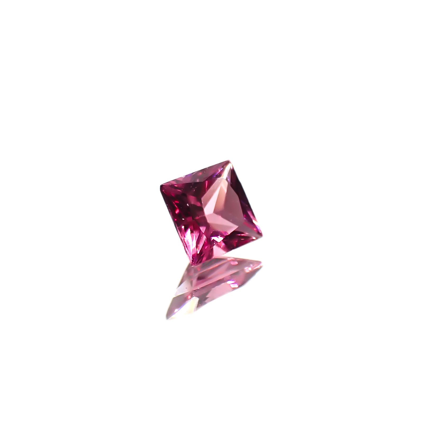 ◇プリンセスカット◇ホットピンクスピネル(宝石名ピンク・スピネル)タンザニア産 0.15ct 識別済[220817536]3x3mm前後