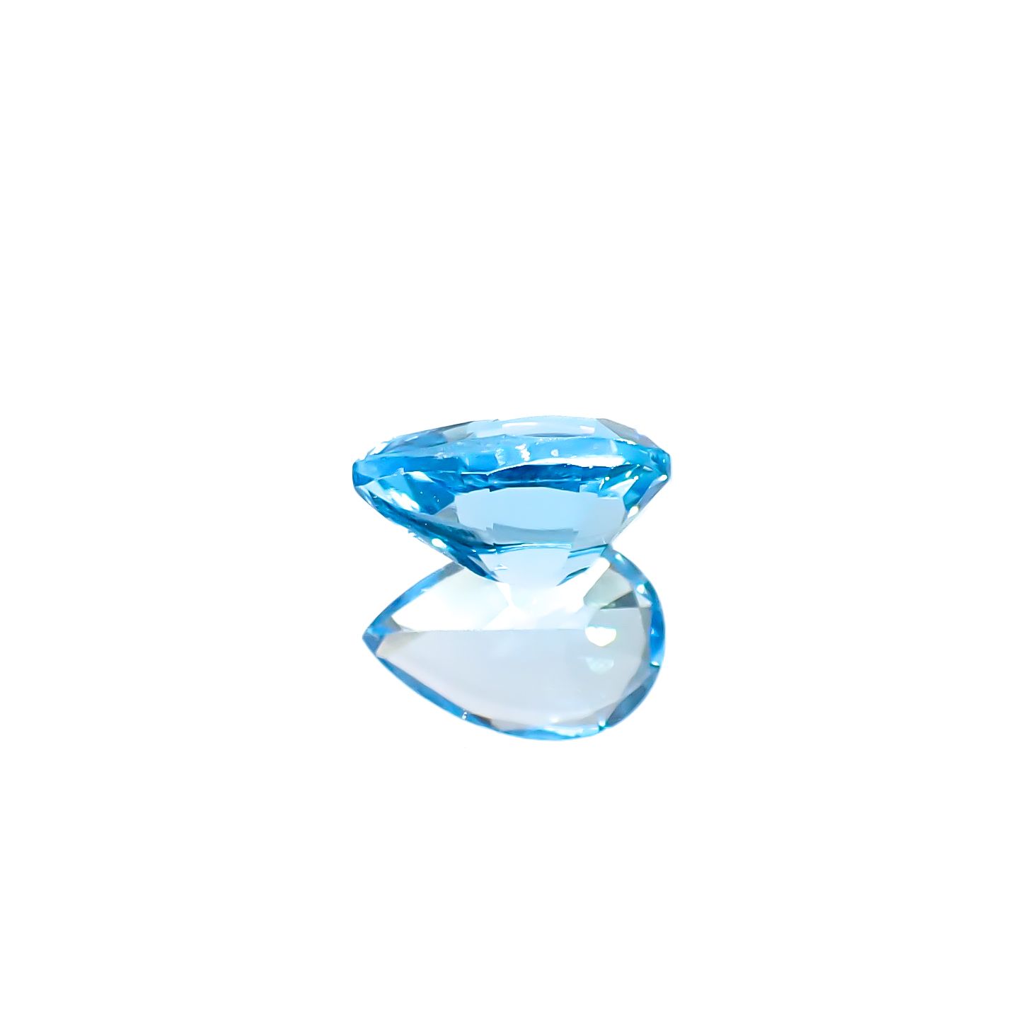 スイスブルートパーズ ブラジル産 1.76ct [241229580]9x6.2mm前後