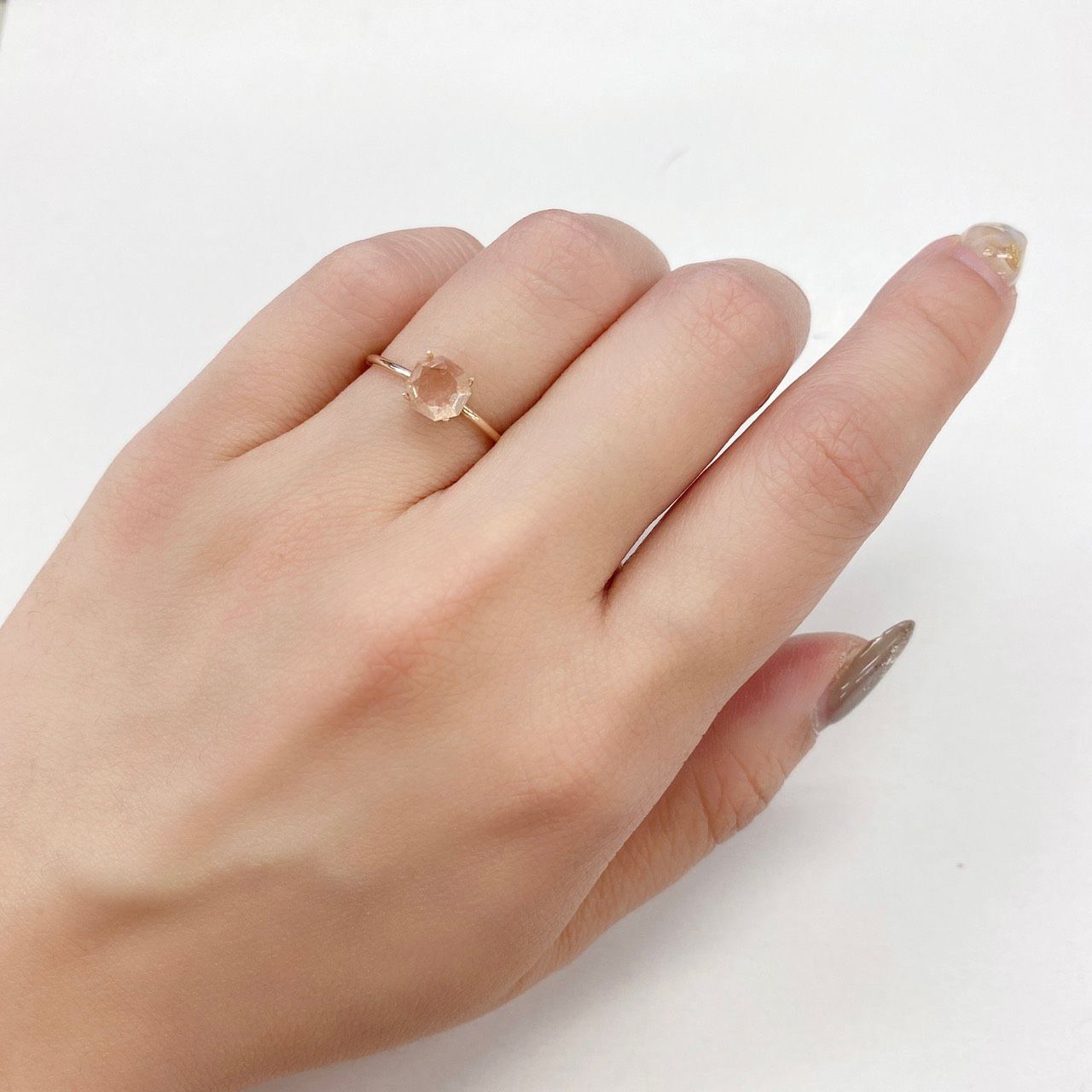 ◇オクタゴンカット◇オレゴンサンストーンSA(宝石名ラブラドライト) アメリカ・オレゴン州産 0.58ct 識別済[210610965]6×6mm前後