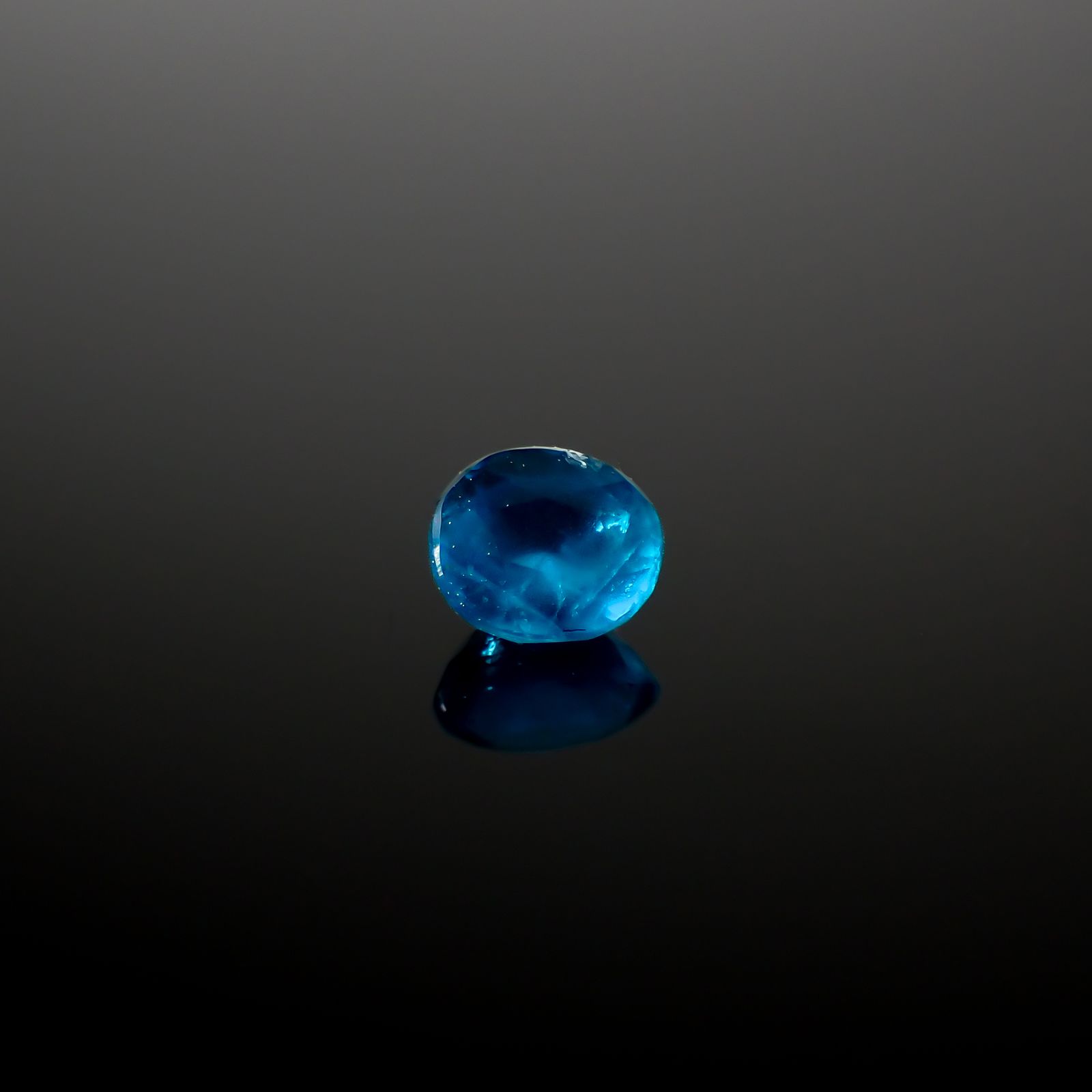 アウイナイト フルオレッセンス アフガニスタン産 0.14ct[240527570]3.5x3mm前後