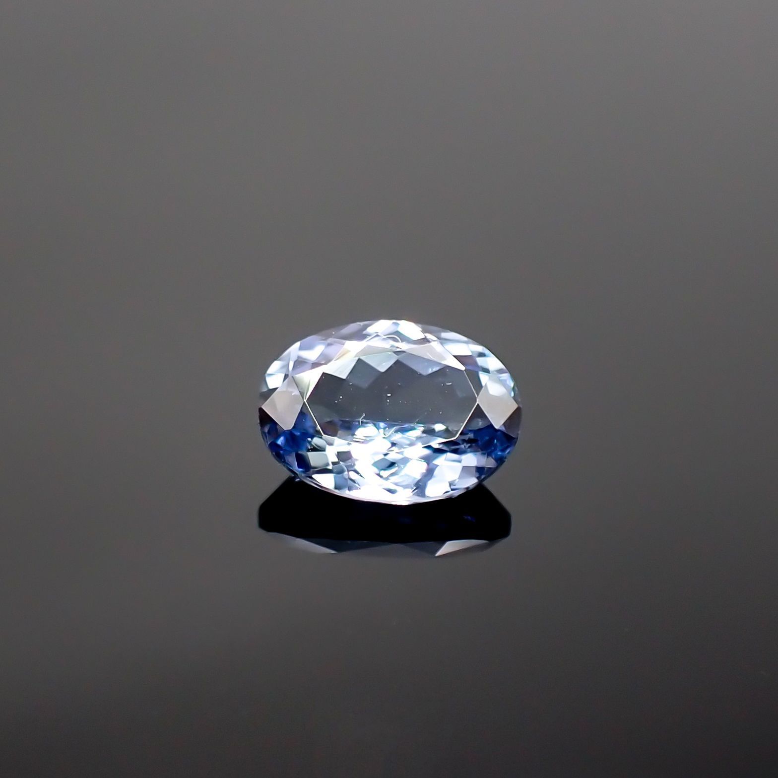 バイカラータンザナイト(宝石名タンザナイト) タンザニア産 1.292ct ソ