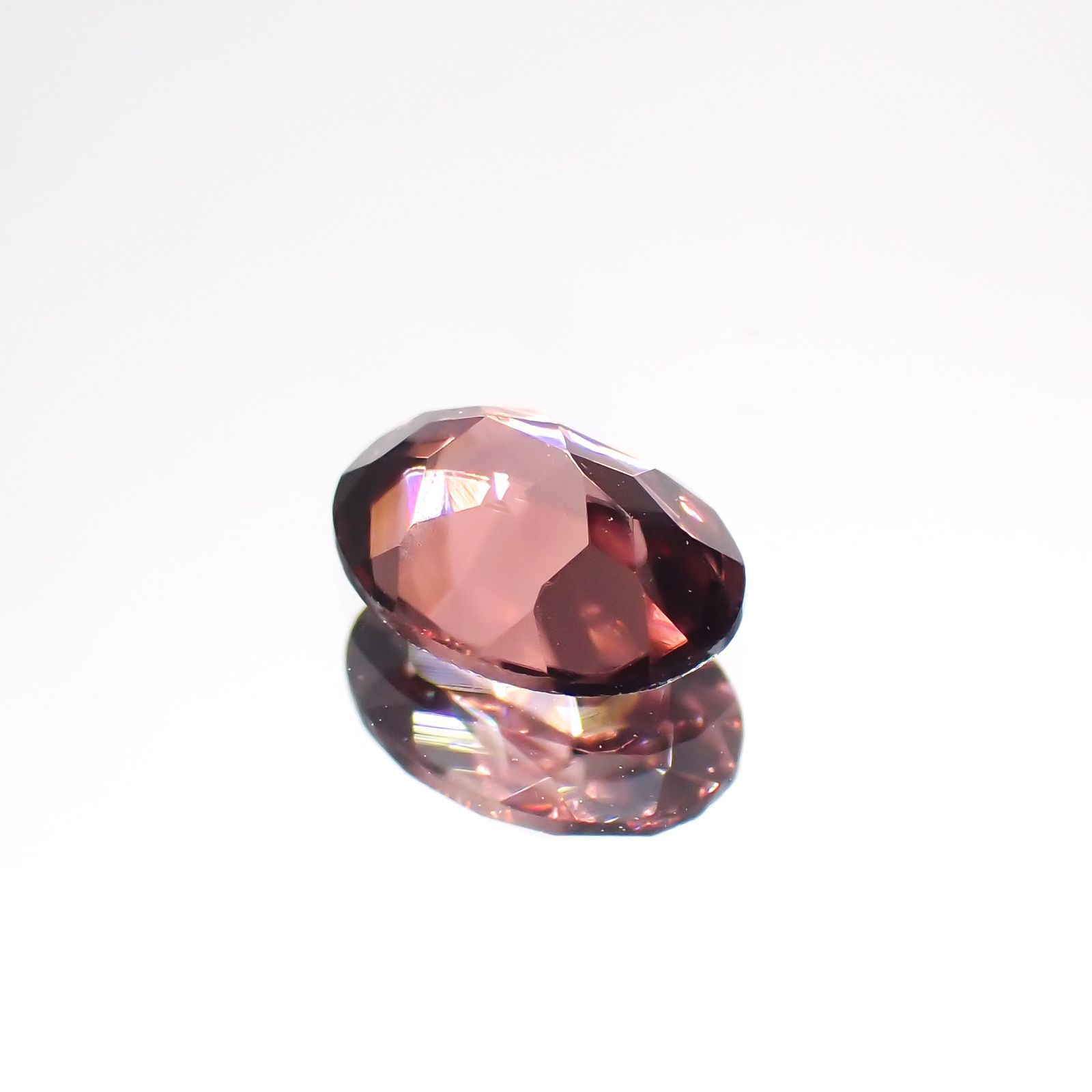 ピンクジルコン(宝石名ジルコン) スリランカ/カンボジア産/ 1.17ct 識別済[21059794]7.1×5.1mm前後