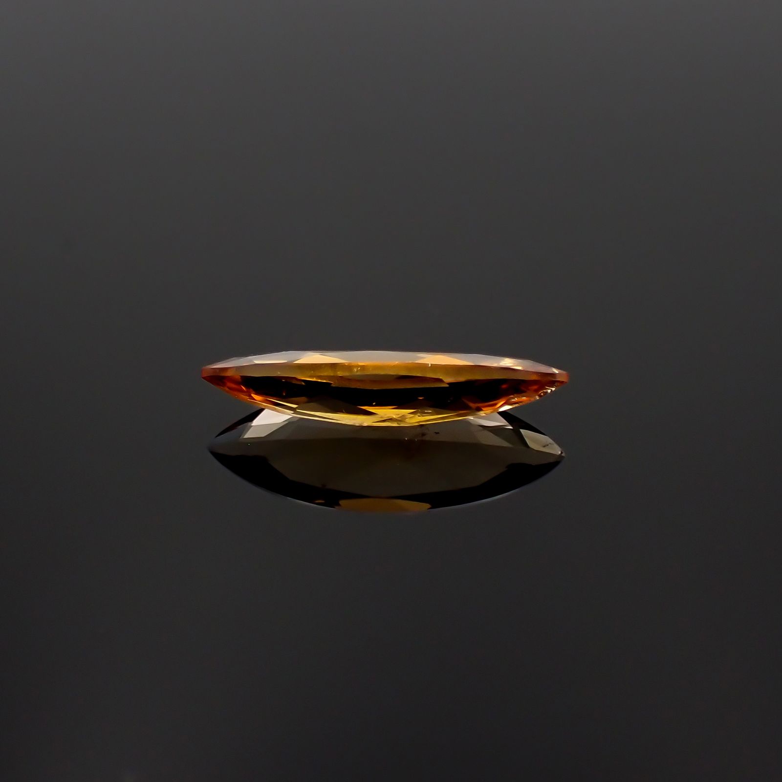 マグネシオアキシナイト フルオレッセンス(宝石名マグネシオ・アキシナイト)タンザニア産 2.510ct ソ付(日独)[230421871]17.22x6.39mm前後
