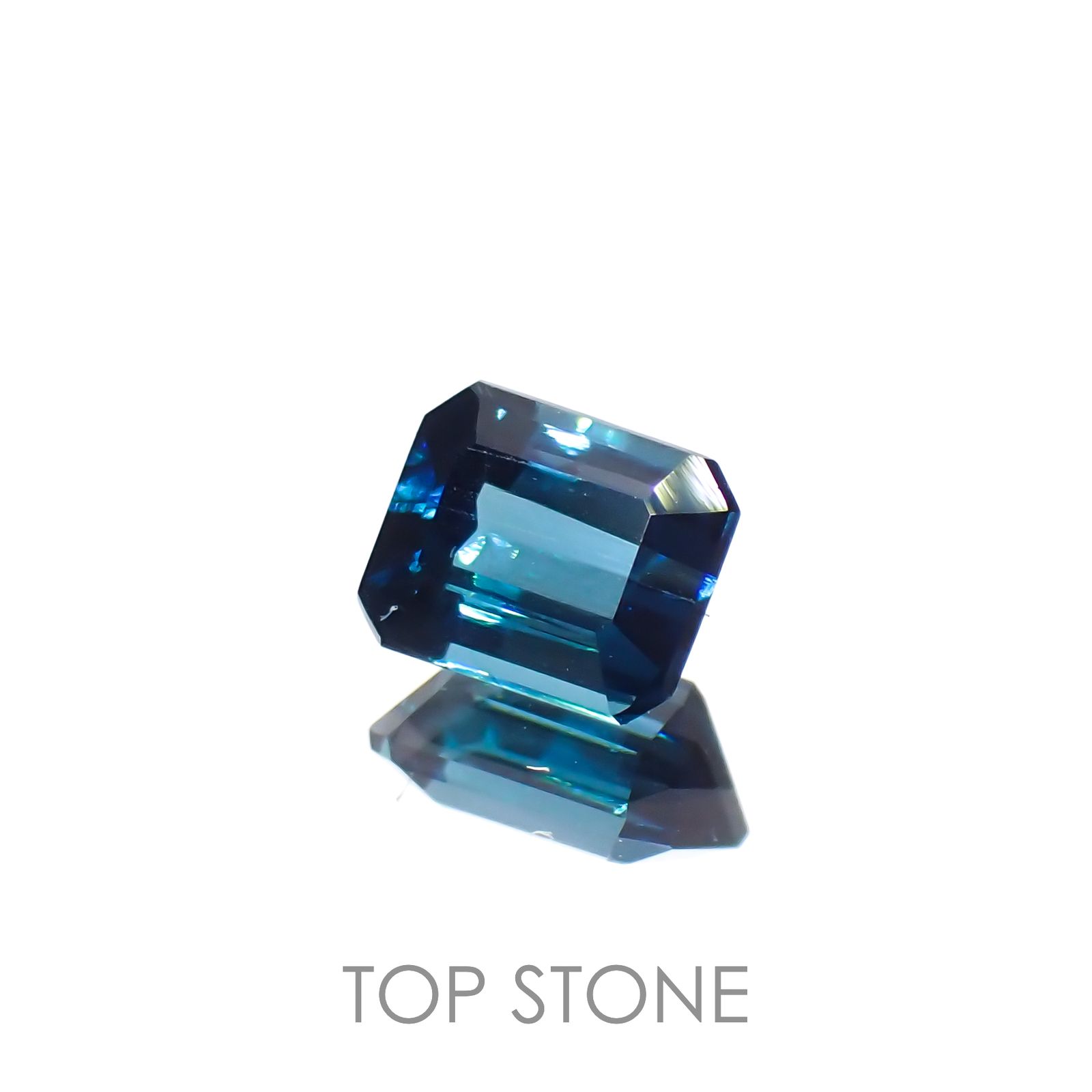 インディゴライト(宝石名トルマリン)アフガニスタン産 0.42ct 識別済[221219459]4.8x3.8mm前後