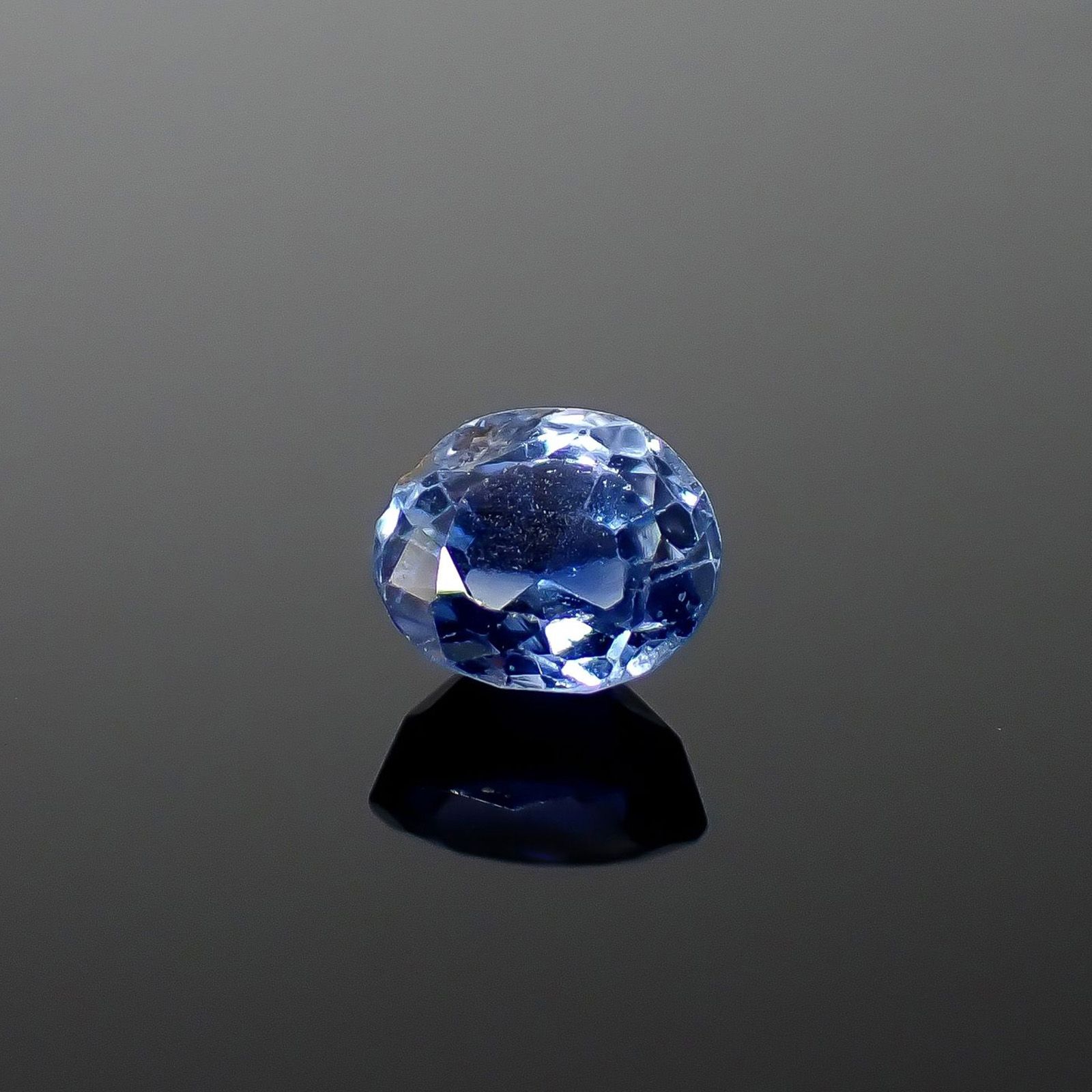 カシミールサファイア 非加熱(宝石名サファイア)インド・カシミール地方産 GIA鑑付 0.50ct / 4.65x4.07mm前後 [260832721]
