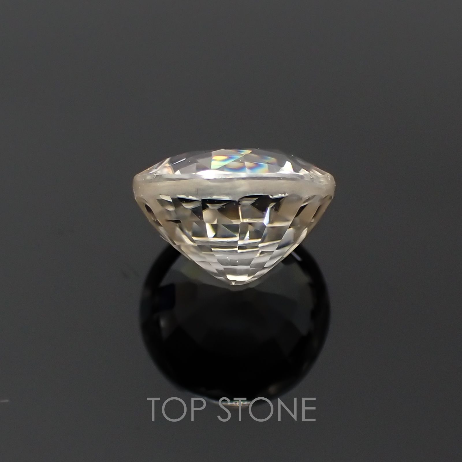 カラーレスジルコン スリランカ,カンボジア産 ルース 1.89ct[20118077]6.6×6.6mm前後