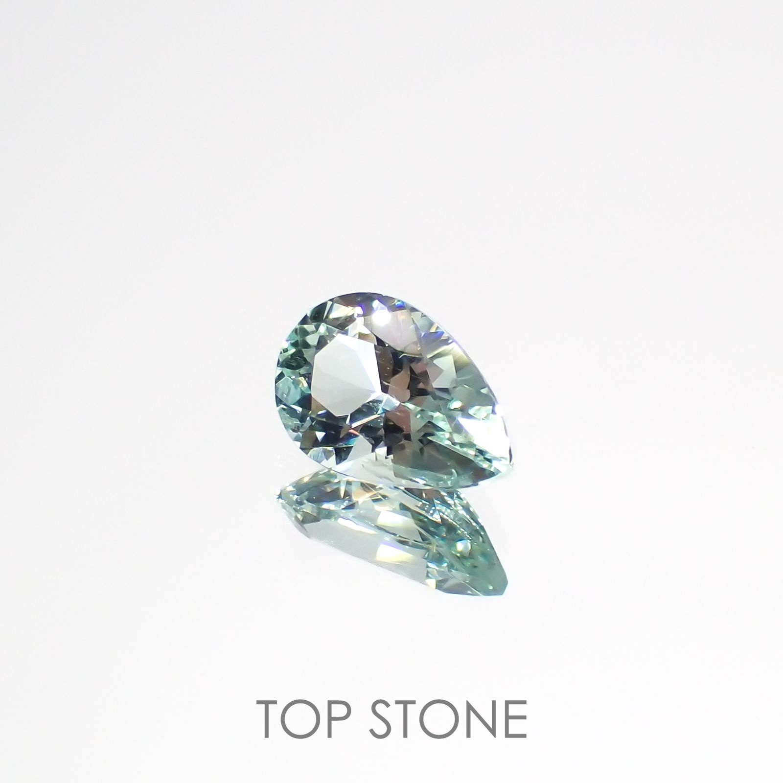 ミントベリル  ブラジル産 0.38ct[220616680]6.5x4.2mm前後