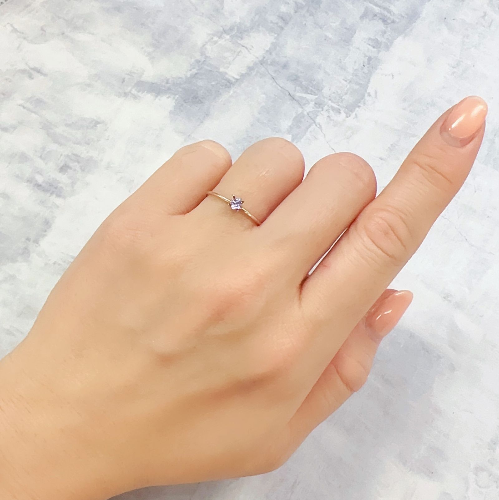 ◇プリンセスカット◇アイスラベンダーサファイア(宝石名サファイア)東アフリカ産 0.14ct 識別済[230120238]2.7x2.7mm前後