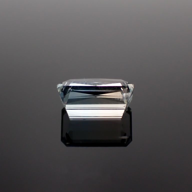バイカラートパーズ(宝石名バイカラー・トパーズ)ウクライナ産 3.736ct ソ付(彩珠)[221018471]10.7x6.5mm前後