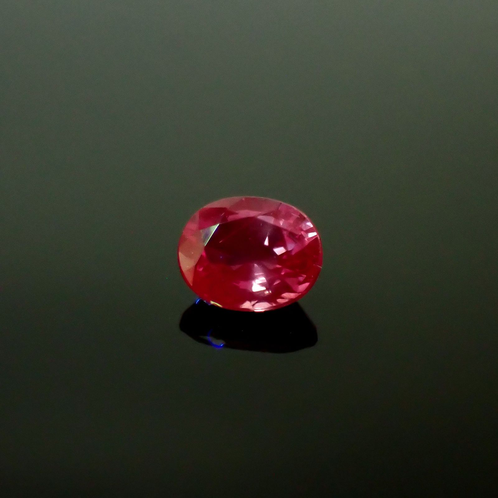 ウィンザーサファイア タンザニア・ウィンザー産 0.44ct [250730825]4.8x3.9mm前後