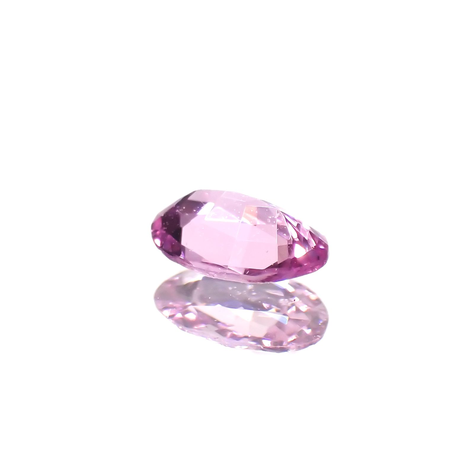 ネオンピンクサファイア スリランカ産 0.15ct[230421527]4x2.7mm前後