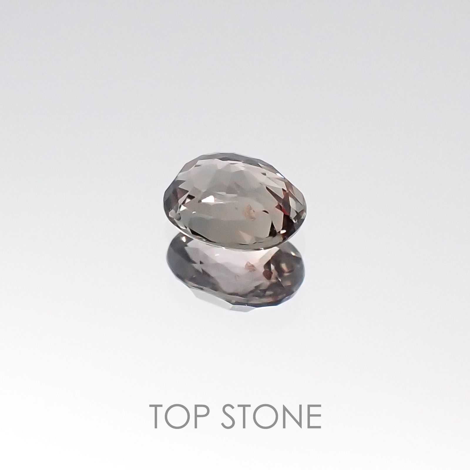 カラーチェンジサファイア非加熱(宝石名サファイア) タンザニア産 0.36ct 識別済[20106021]4.6×3.6mm前後