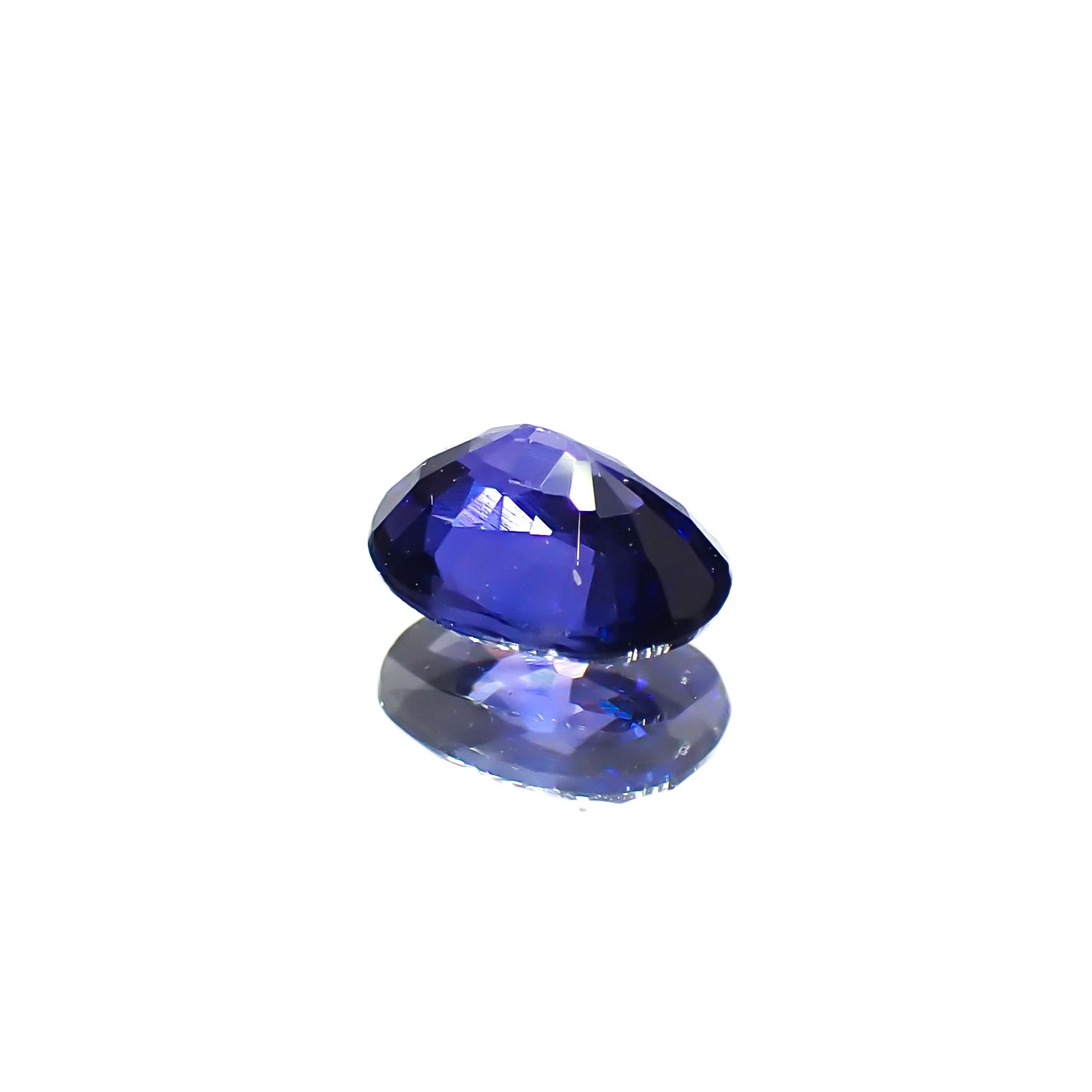サファイア タンザニア産 0.28ct [241029194]4.5x3.4mm前後