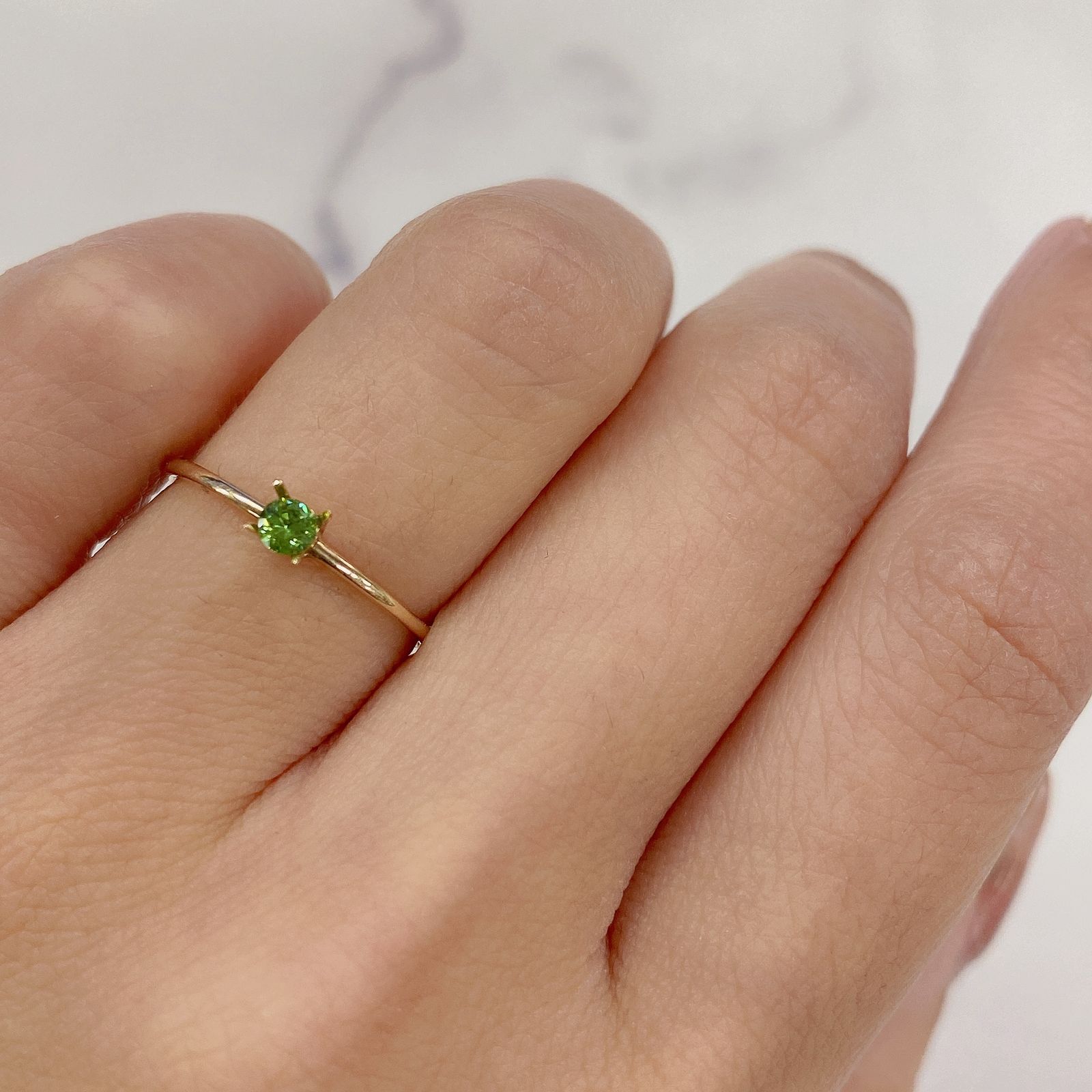 デマントイドガーネット(宝石名デマントイド・ガーネット) ロシア産 0.11ct 識別済[20063041]2.9×2.9mm前後