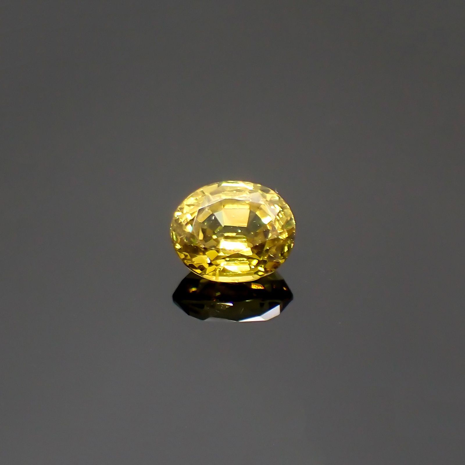 マリガーネット(宝石名グロッシュラー アンドラダイト・ガーネット)マリ共和国産 1.41ct 識別済[220115235]7x5.9mm前後