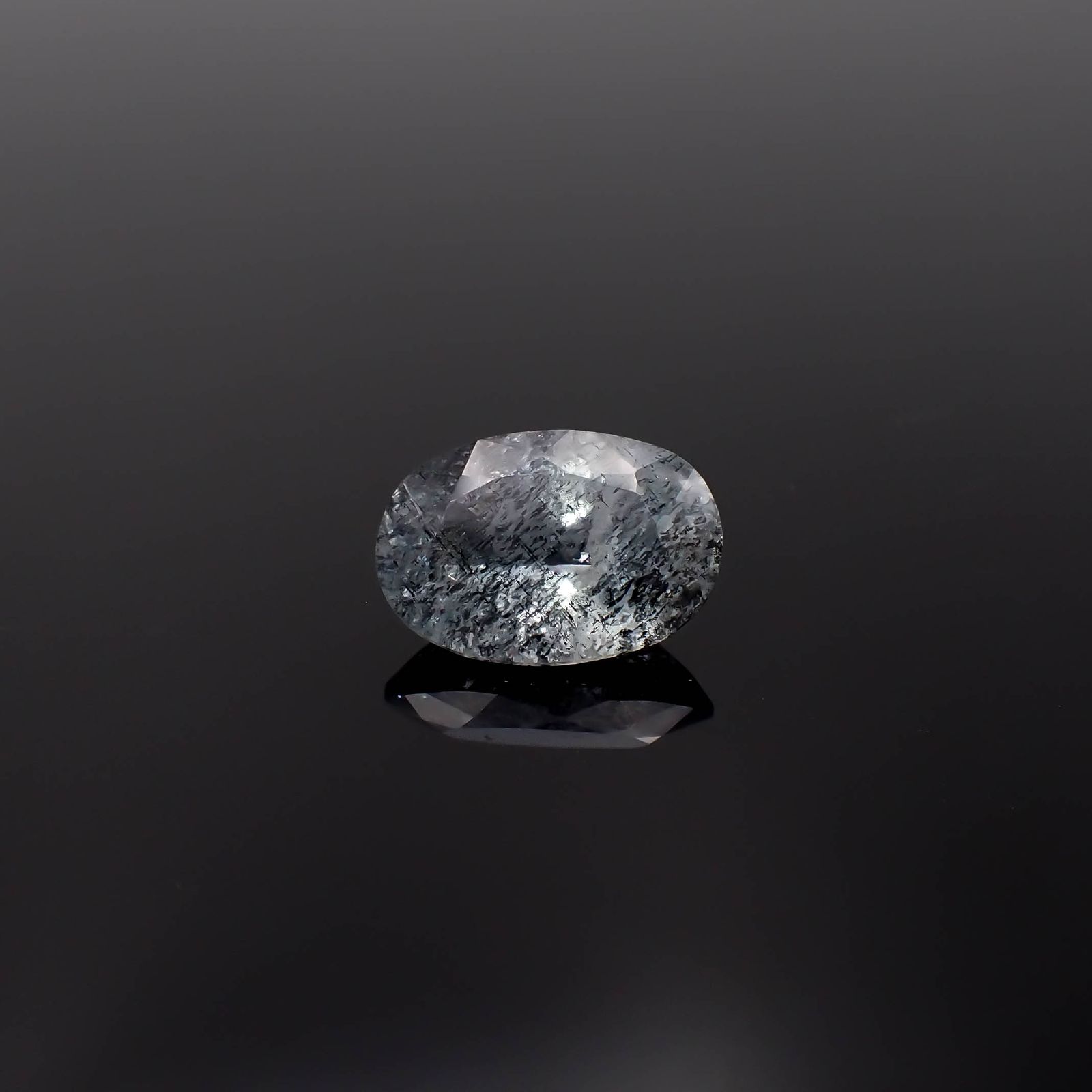 モスアクアマリン ブラジル産 3.89ct[231224700]12.7x8.8mm前後