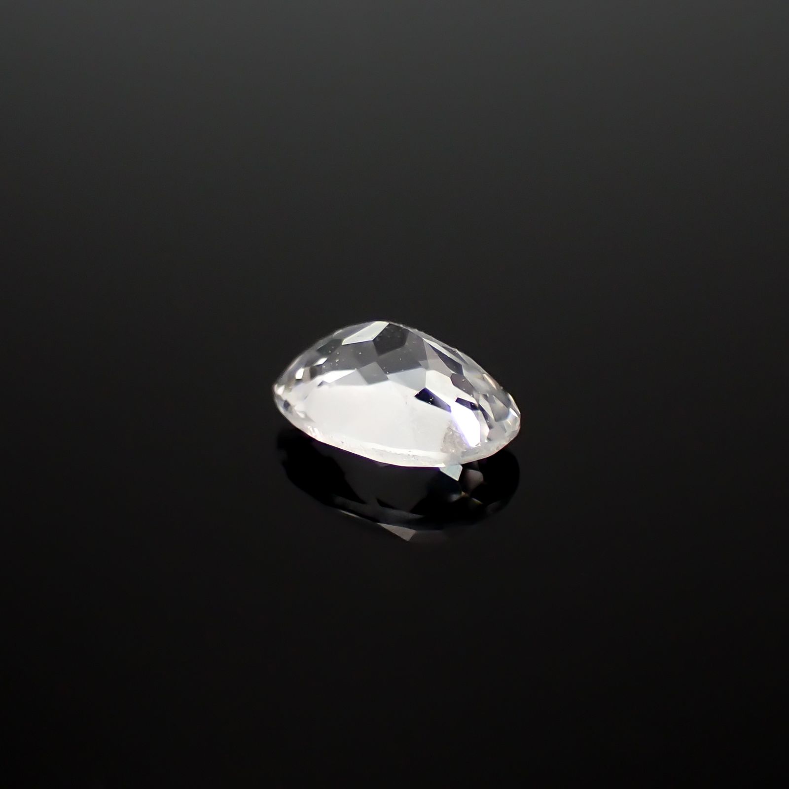 フェナカイト(宝石名フェナカイト)ブラジル産 0.33ct 識別済[240628181]5.3x3.8mm前後
