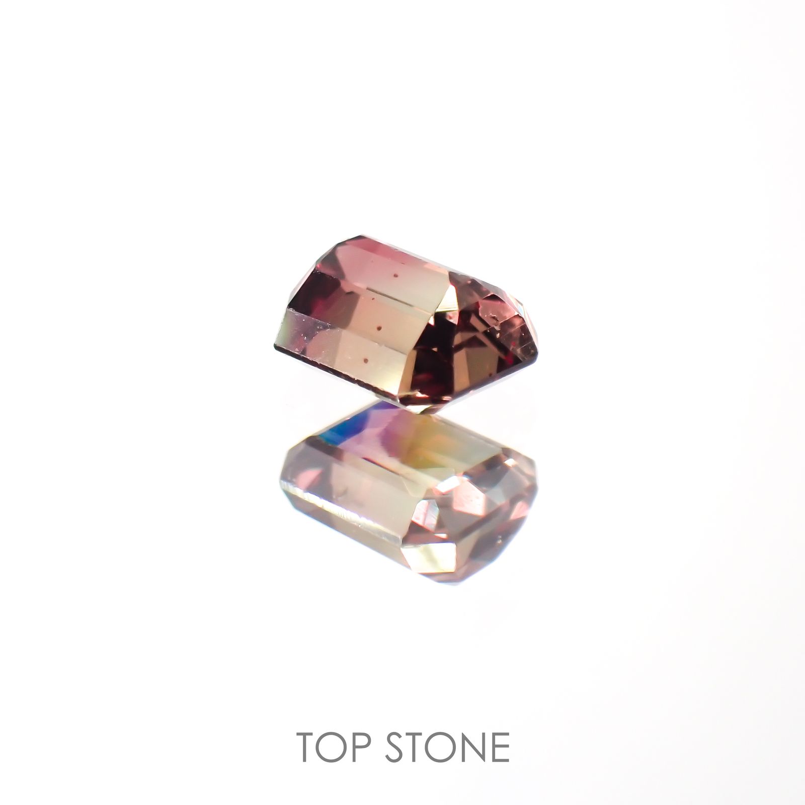 バイカラーサファイア(宝石名バイカラー・サファイア)タンザニア産 0.33ct 識別済[220113889]3.9x3.2mm前後