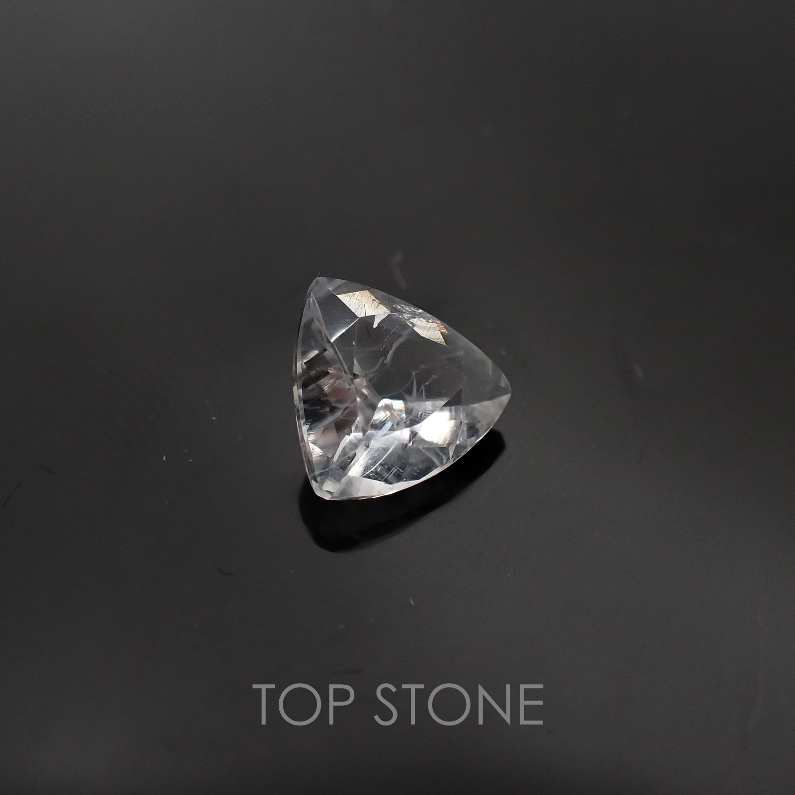 ハイアライトオパール メキシコ産 ルース 0.58ct[20095267]6.6×6.5mm前後
