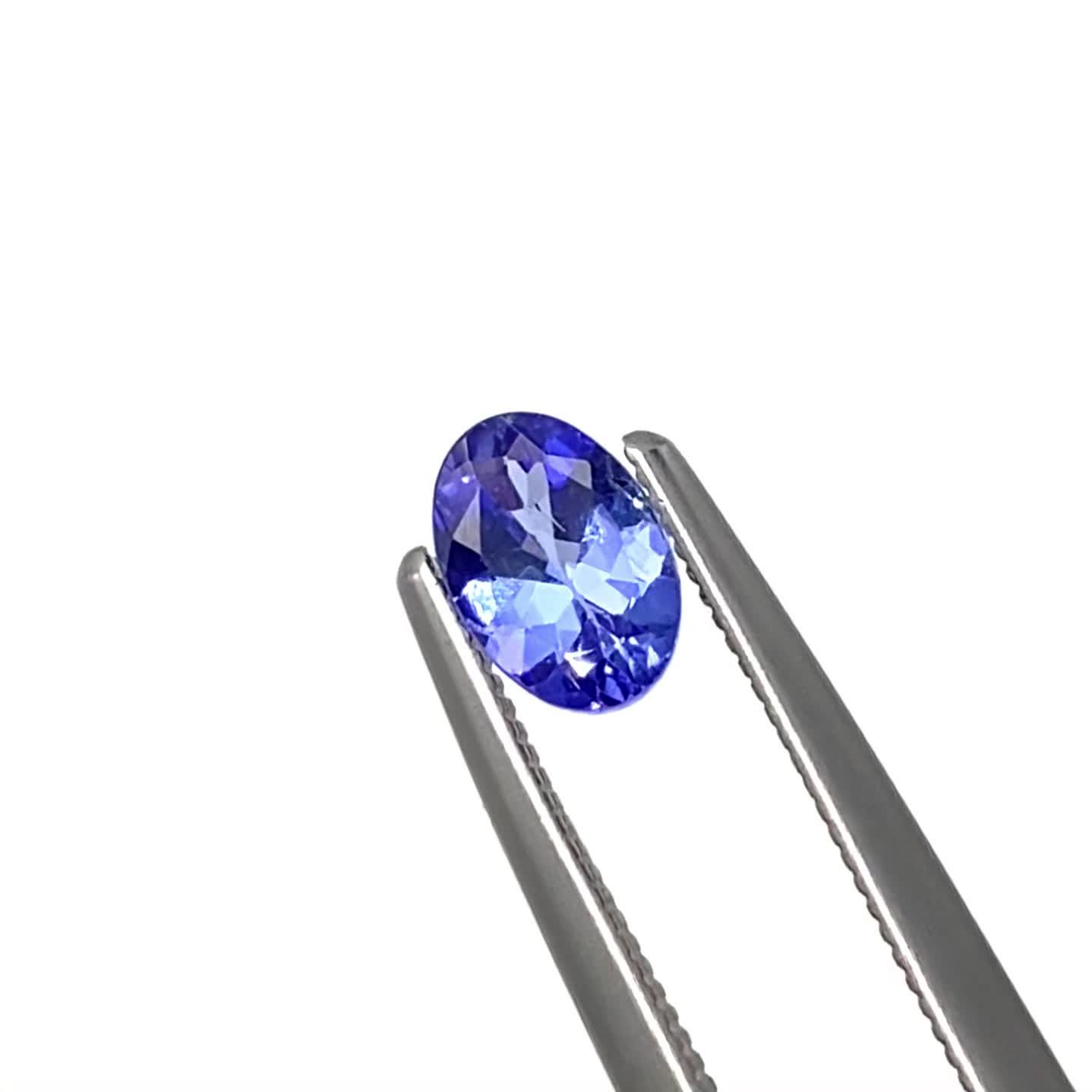 【タンザニア産】タンザナイト タンザナイト(宝石名タンザナイト)タンザニア産 識別済 0.46ct / 6x4