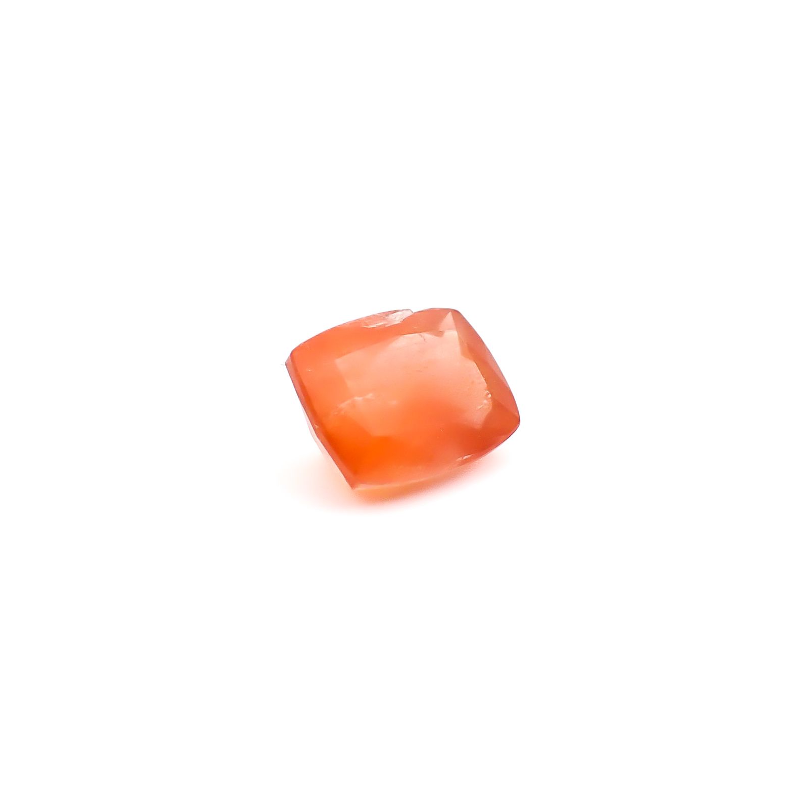 サンストーンスキャポライト(宝石名シーン・スキャポライト)タンザニア産 識別済 2.03ct / 8.7x7.1mm前後 [260832729]