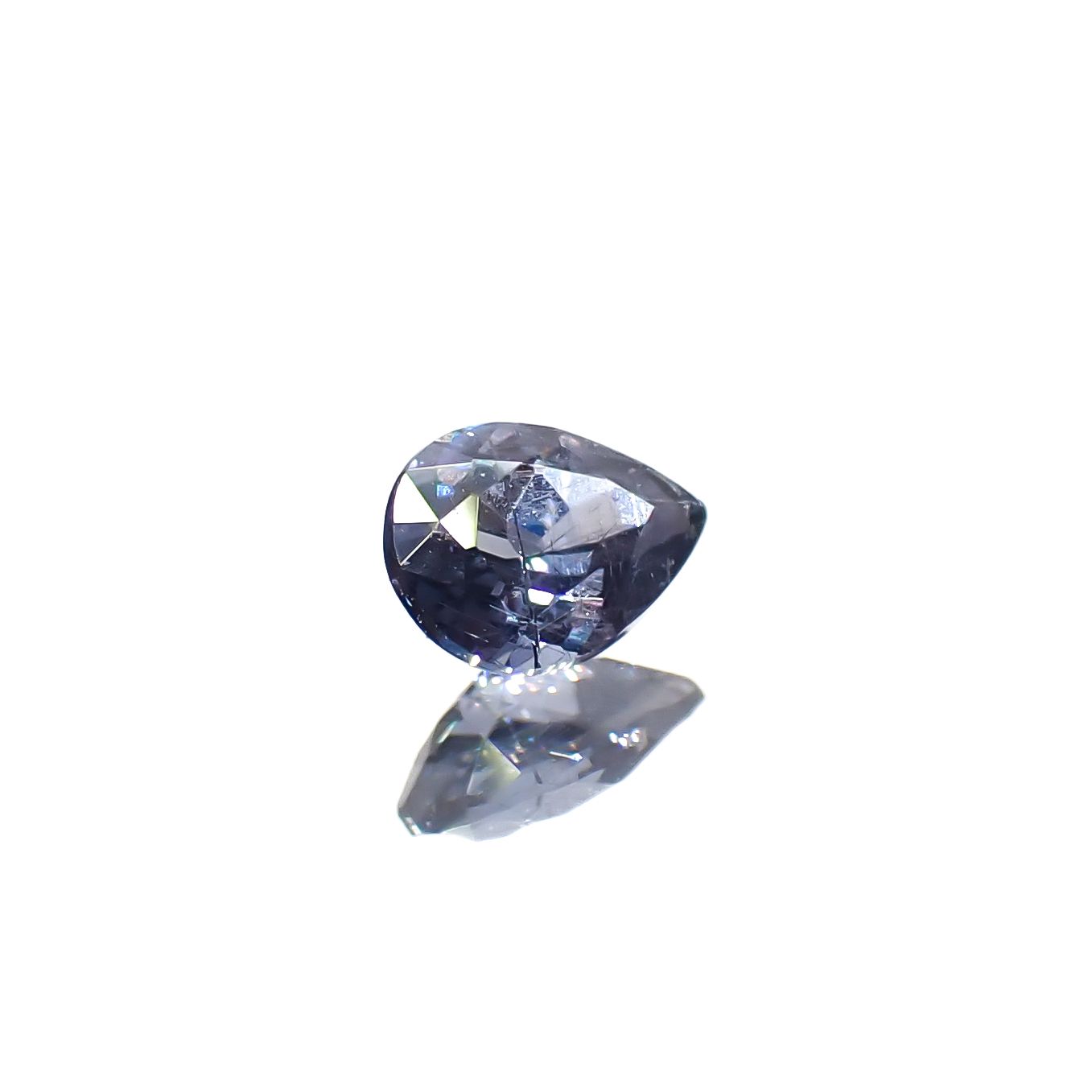 ベキリーブルーガーネット（カラーチェンジガーネット アレキタイプ） マダガスカル・ベキリー産 0.18ct [241029381]4.1x3mm前後