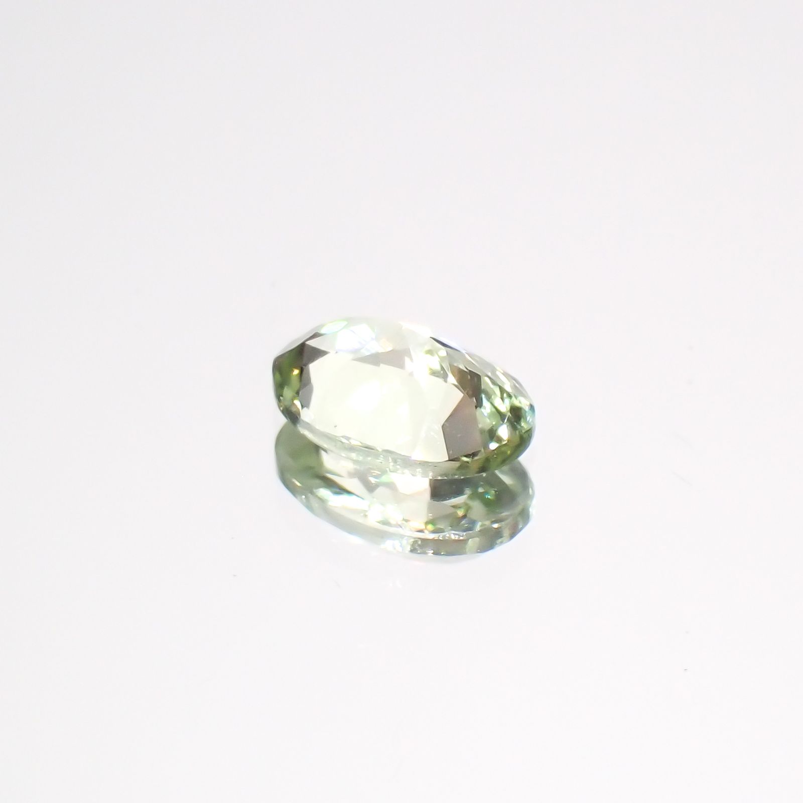 ミントガーネット タンザニア産 0.61ct[231023726]6.5x4.5mm前後