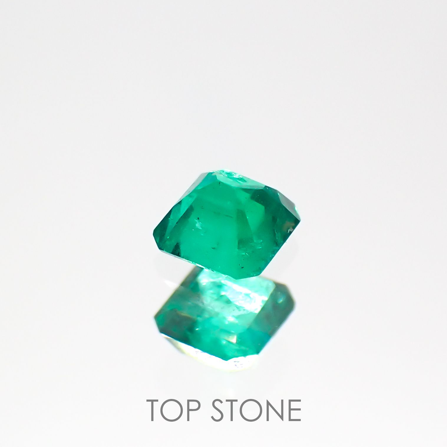 エメラルド コロンビア産 ルース 0.11ct[201912835]2.8×2.7mm前後