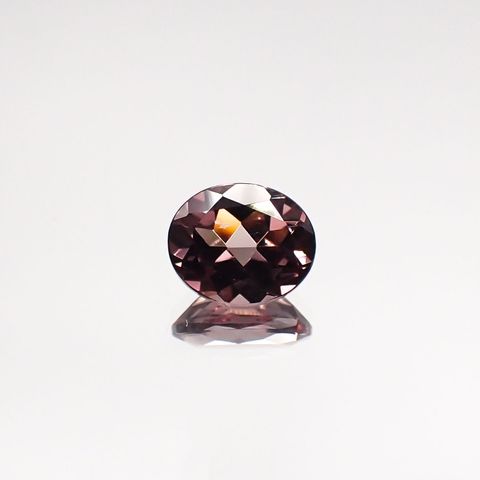 カラーチェンジガーネット(宝石名ガーネット) タンザニア/マダガスカル産 0.75ct 識別済[210611195]6×5mm前後